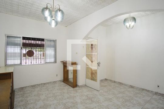 Casa à venda com 3 quartos, 137m² em Parque São Jorge, São Paulo