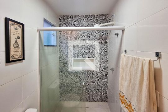 Banheiro Social de casa à venda com 2 quartos, 105m² em Fonseca, Niterói