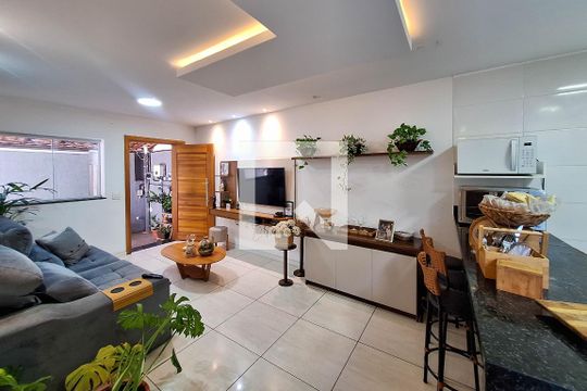 Sala de casa à venda com 2 quartos, 105m² em Fonseca, Niterói
