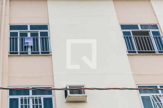 Fachada do Imóvel - placa de apartamento para alugar com 2 quartos, 50m² em Irajá, Rio de Janeiro