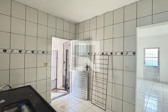 Cozinha de casa à venda com 1 quarto, 38m² em Vila Luzita, Santo André