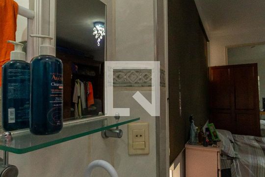 Casa à venda com 4 quartos, 196m² em Tatuapé, São Paulo