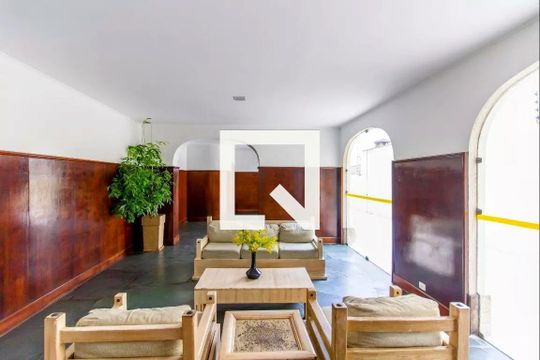 Entrada de apartamento à venda com 3 quartos, 110m² em Perdizes, São Paulo
