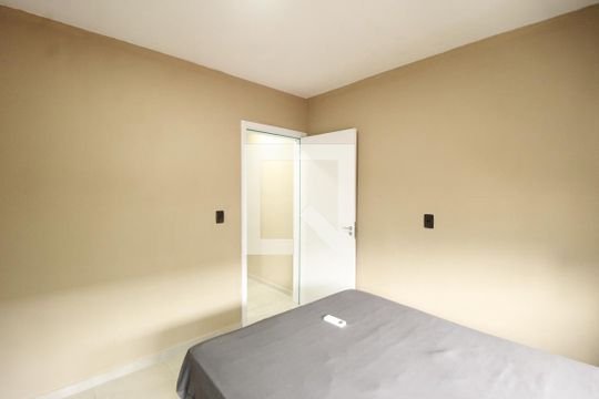 Quarto  de apartamento para alugar com 1 quarto, 31m² em Jardim Algarve, Alvorada