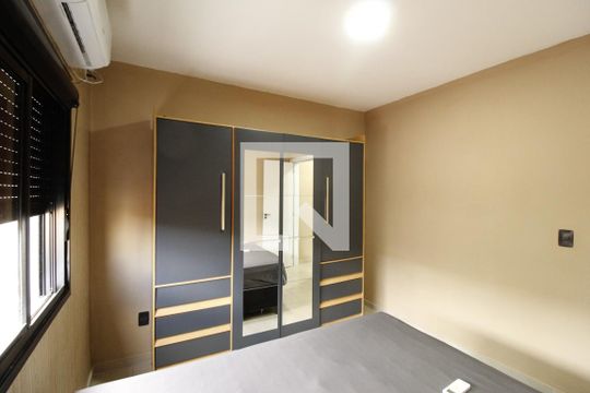 Quarto  de apartamento para alugar com 1 quarto, 31m² em Jardim Algarve, Alvorada