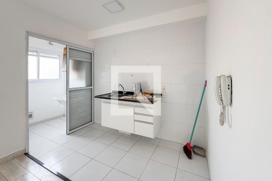 Cozinha de kitnet/studio para alugar com 1 quarto, 32m² em Cambuci, São Paulo