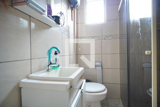 Banheiro Corredor de casa à venda com 1 quarto, 310m² em Jardim Carvalho, Porto Alegre