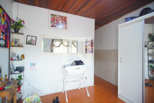 Casa à venda com 1 quarto, 310m² em Jardim Carvalho, Porto Alegre