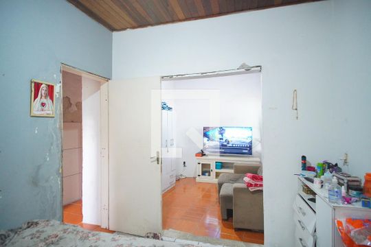 Quarto de casa à venda com 1 quarto, 310m² em Jardim Carvalho, Porto Alegre