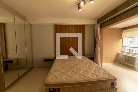 Studio de kitnet/studio à venda com 1 quarto, 42m² em Empresarial 18 do Forte, Barueri