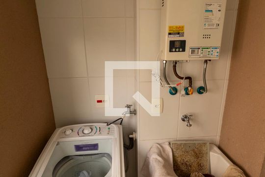Área de Serviço de kitnet/studio à venda com 1 quarto, 42m² em Empresarial 18 do Forte, Barueri