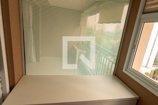 Studio de kitnet/studio à venda com 1 quarto, 42m² em Empresarial 18 do Forte, Barueri