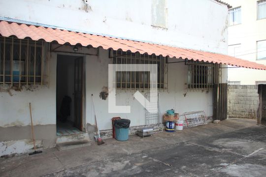 Área comum de casa à venda com 3 quartos, 360m² em Inconfidentes, Contagem