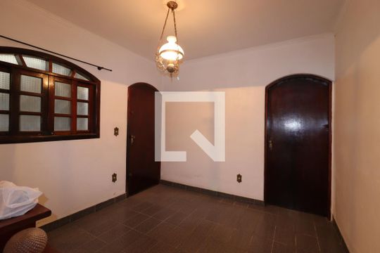 Saleta de casa à venda com 5 quartos, 255m² em Parque Marajoara, Santo André