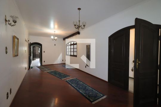 Casa à venda com 5 quartos, 255m² em Parque Marajoara, Santo André