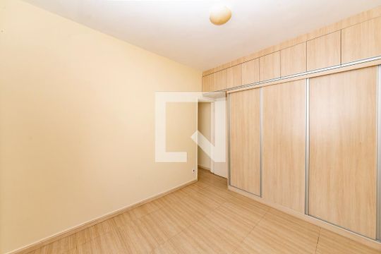 Quarto 2 de apartamento para alugar com 3 quartos, 75m² em Jardim America, Belo Horizonte