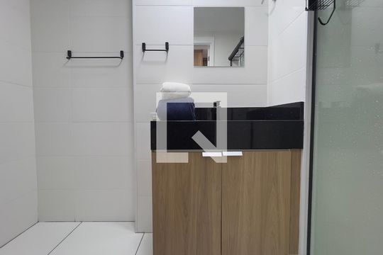 Banheiro de kitnet/studio à venda com 1 quarto, 26m² em Sumarezinho, São Paulo