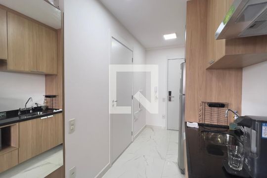 Cozinha de kitnet/studio à venda com 1 quarto, 26m² em Sumarezinho, São Paulo