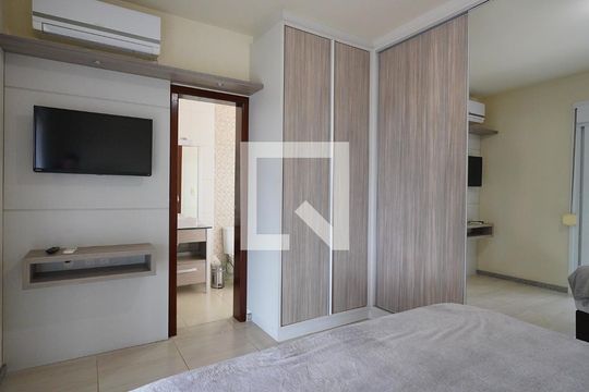 Quarto 3 Suíte  de casa para alugar com 3 quartos, 200m² em Ribeirão da Ilha, Florianópolis
