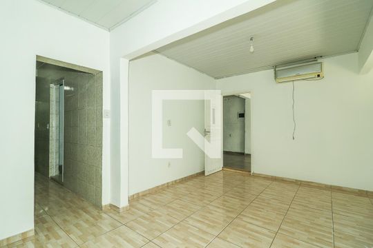 Sala de casa à venda com 2 quartos, 120m² em Farrapos, Porto Alegre