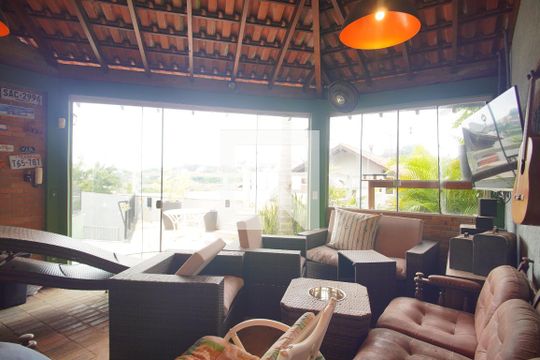 Área comum de casa à venda com 3 quartos, 350m² em Rincão, Novo Hamburgo