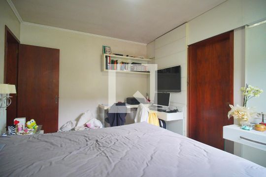 Suíte de casa à venda com 3 quartos, 350m² em Rincão, Novo Hamburgo