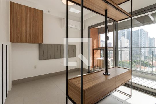 Kitnet/Studio à venda com 1 quarto, 29m² em Santo Amaro, São Paulo