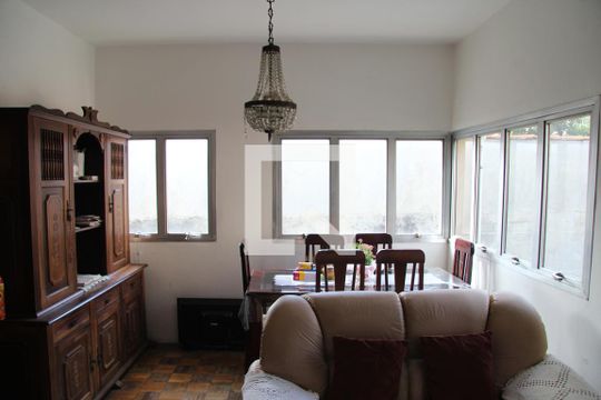 Sala de casa à venda com 4 quartos, 285m² em Vila Tibagi, Guarulhos