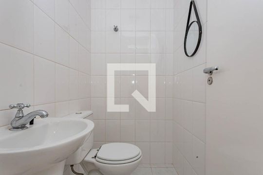 Lavabo de apartamento para alugar com 2 quartos, 69m² em Aclimação, São Paulo