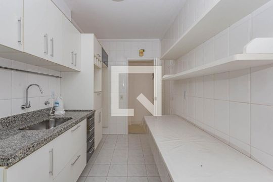  Área de Serviço de apartamento para alugar com 2 quartos, 69m² em Aclimação, São Paulo
