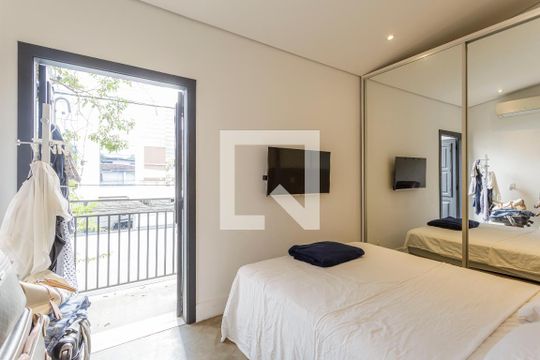 Suíte 1 de casa de condomínio à venda com 2 quartos, 95m² em Vila Olímpia, São Paulo