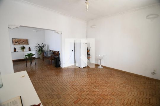 Sala 1 de casa para alugar com 4 quartos, 285m² em Jardim Guanabara, Campinas