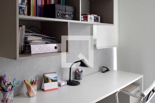 Sala de apartamento para alugar com 1 quarto, 75m² em Pinheiros, São Paulo