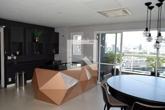 Área comum de apartamento para alugar com 1 quarto, 75m² em Pinheiros, São Paulo