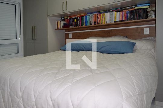 Suíte de apartamento para alugar com 1 quarto, 75m² em Pinheiros, São Paulo