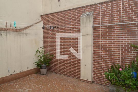 Quintal de casa à venda com 4 quartos, 160m² em Ipiranga, São Paulo