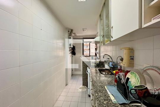 Cozinha de apartamento para alugar com 2 quartos, 79m² em Catete, Rio de Janeiro