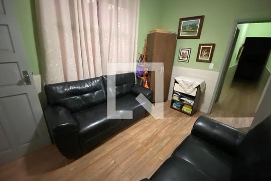 Sala de casa à venda com 2 quartos, 200m² em Gardênia Azul, Rio de Janeiro