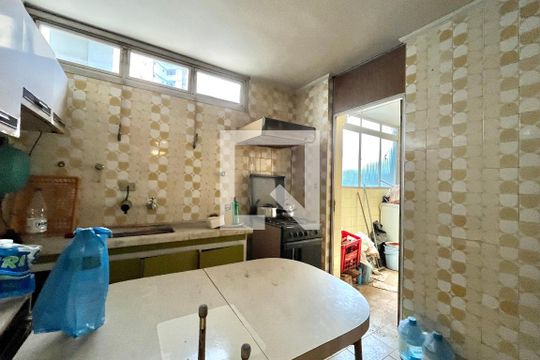 Cozinha de apartamento à venda com 2 quartos, 67m² em Vila Guarani (zona Sul), São Paulo