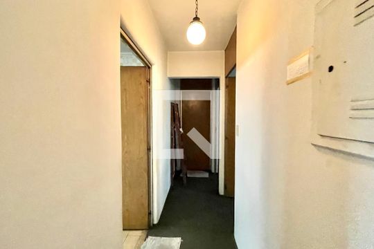 Corredor de apartamento à venda com 2 quartos, 67m² em Vila Guarani (zona Sul), São Paulo