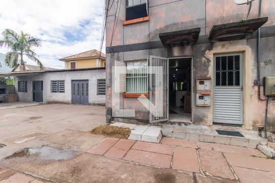 Fachada de casa de condomínio à venda com 2 quartos, 40m² em Coronel Aparicio Borges, Porto Alegre