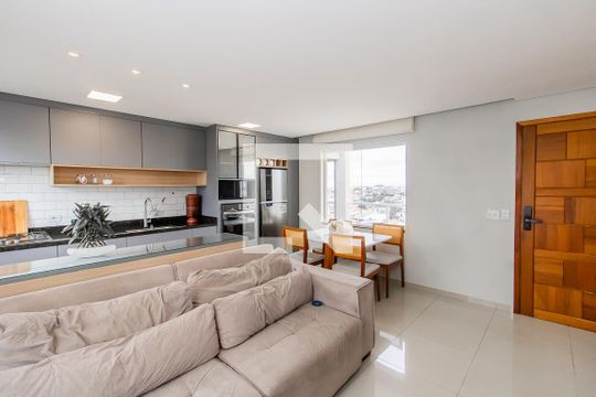 Apartamento à venda com 2 quartos, 77m² em Cidade Líder, São Paulo