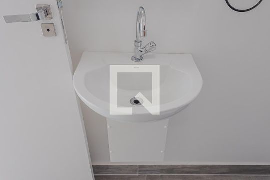 Área de Serviço de apartamento para alugar com 2 quartos, 110m² em Pinheiros, São Paulo