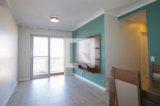 Apartamento para alugar com 3 quartos, 64m² em Vila Ivone, São Paulo