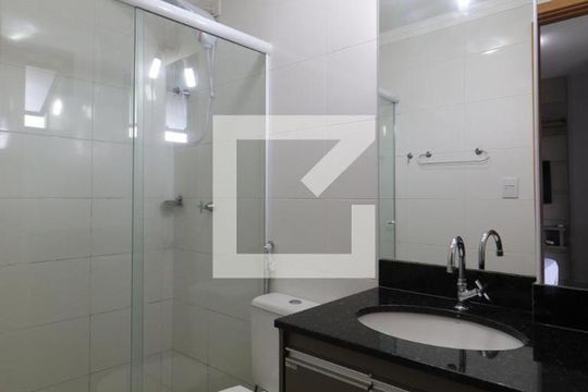 Banheiro de kitnet/studio para alugar com 1 quarto, 35m² em Nova Aliança, Ribeirão Preto