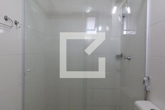 Banheiro de kitnet/studio para alugar com 1 quarto, 35m² em Nova Aliança, Ribeirão Preto