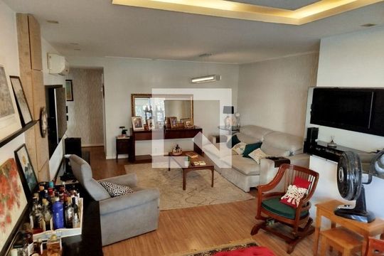 Apartamento à venda com 4 quartos, 180m² em Camboinhas, Niterói