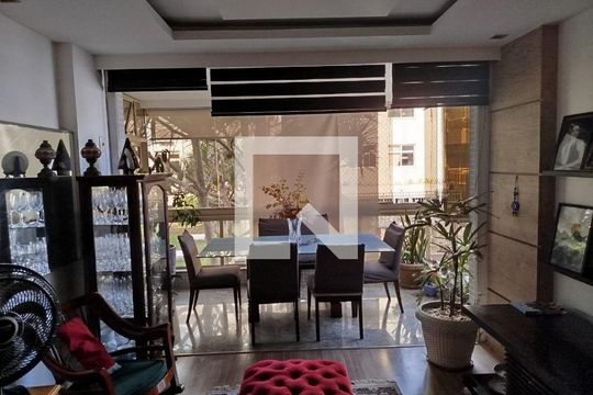 Apartamento à venda com 4 quartos, 180m² em Camboinhas, Niterói