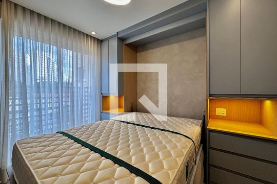 Quarto de kitnet/studio à venda com 0 quarto, 29m² em Chácara Santo Antônio (zona Sul), São Paulo