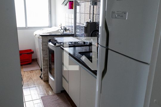 Cozinha de apartamento para alugar com 3 quartos, 52m² em Americanópolis, São Paulo